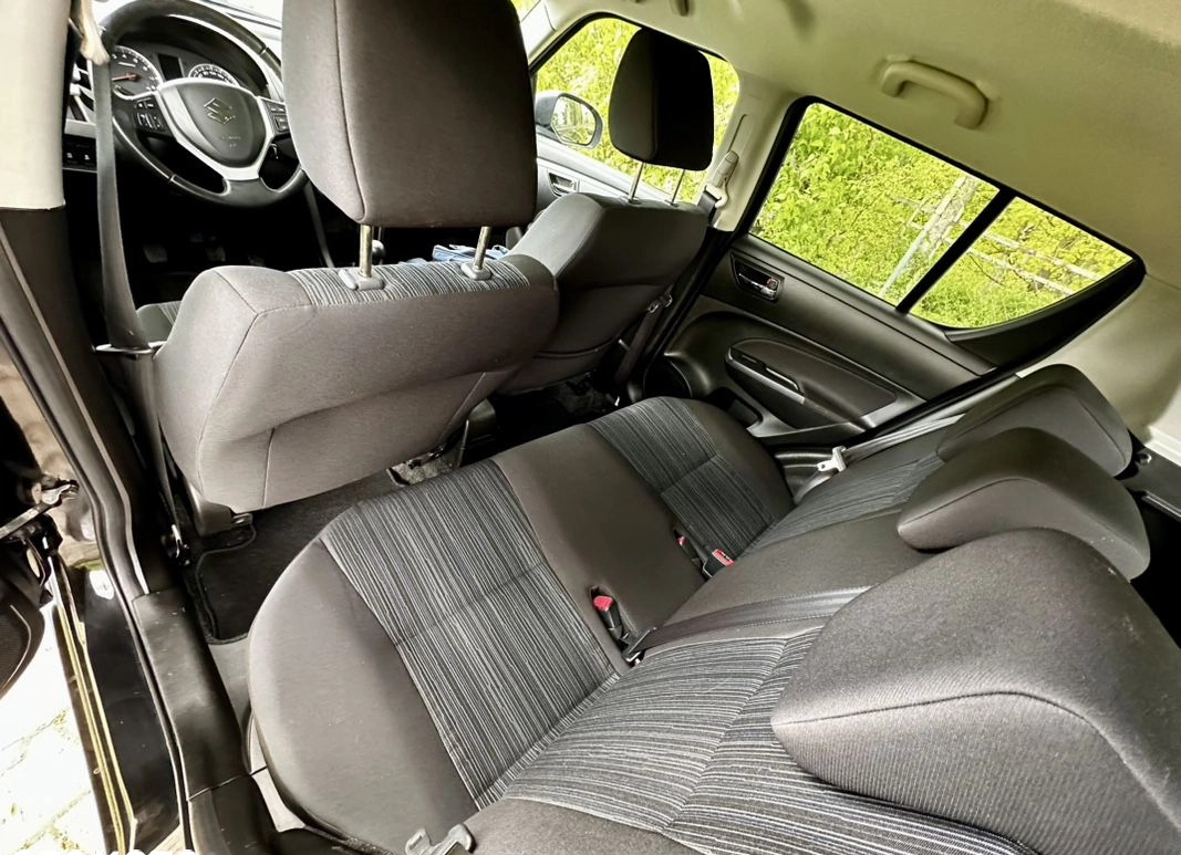 Suzuki Swift cena 27900 przebieg: 95000, rok produkcji 2014 z Bełchatów małe 22